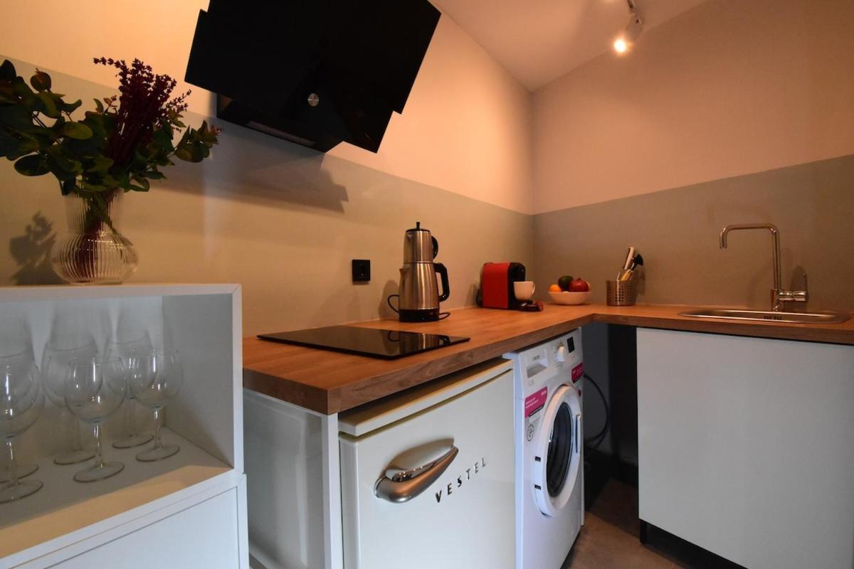 Daire Stunning Seaview 2br Near Metro - Ym5 *
