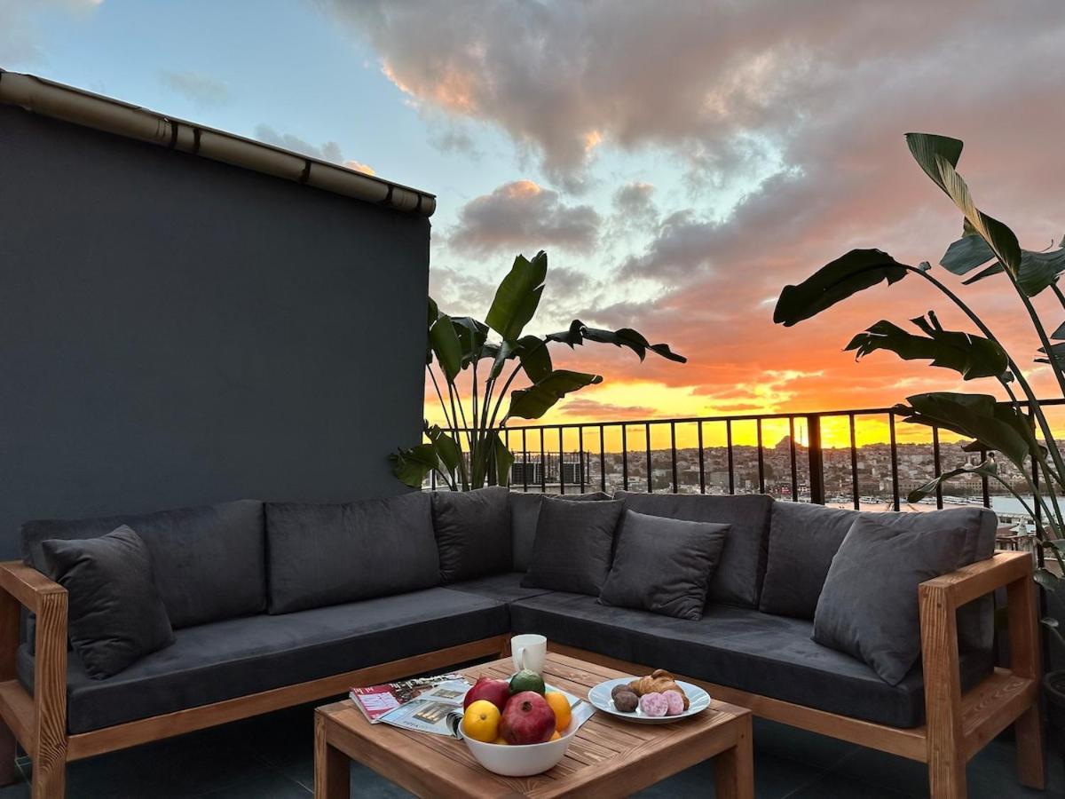 Stunning Seaview 2br Near Metro - Ym5 *